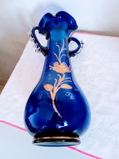 مزهرية انتيك من الزجاج الأزرق الفرنسي المطلي بماء الذهب (عمل يدوي) 6