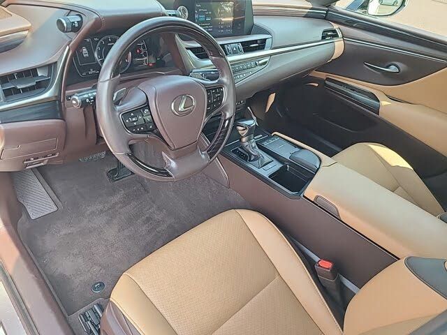 2021 Lexus ES 350 FWD WhatsApp(+971586703639) 3