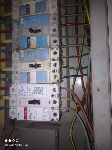 كهربائى تصليح وتركيب 3