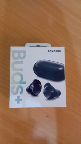 Selling samsung buds+ original Earbuds wireless Bluetooth  noise 