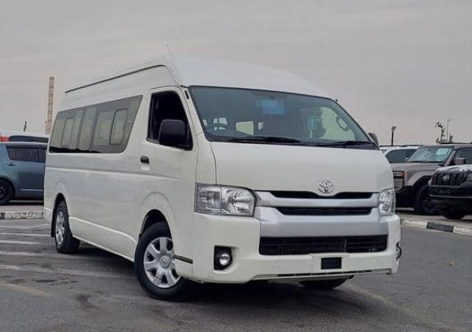 2016 Toyota Hiace Commuter  1