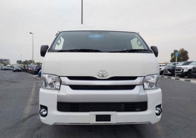 2016 Toyota Hiace Commuter  2