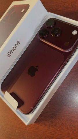 متوفر الآن: Apple iPhone 18 Pro Max الطراز: Apple iPhone 18 Pro / 2